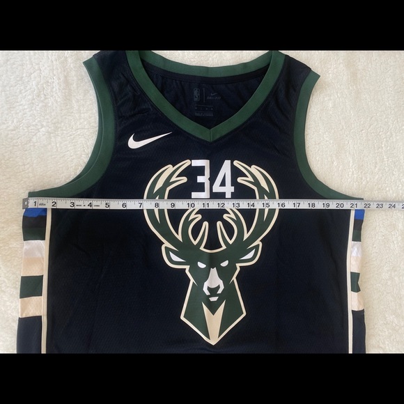 Nike Giannis Antetokounmpo Swingman Jersey - Picture 4 of 4